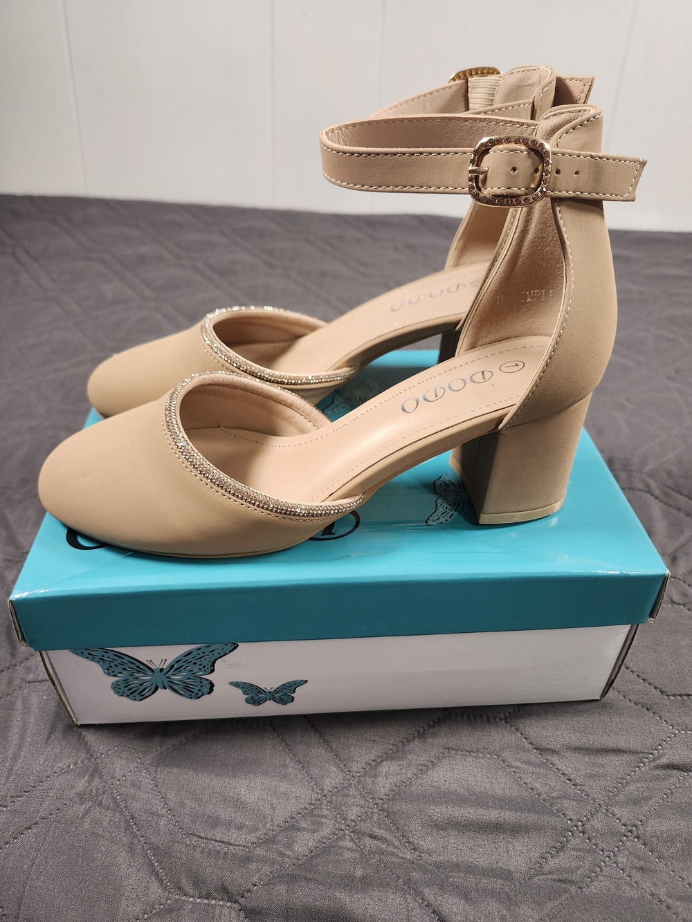 Dodo nude ankle strap block heels w/ rhinestone-trimmed toe size 7